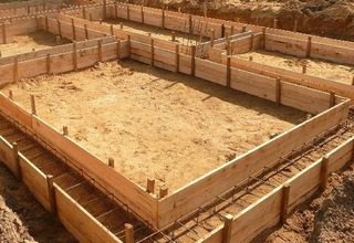 Строительство ленточного фундамента для деревянного дома под ключ